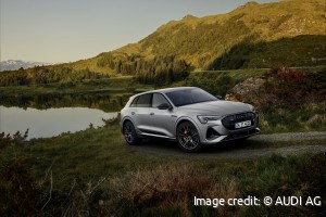 Audi e-tron front