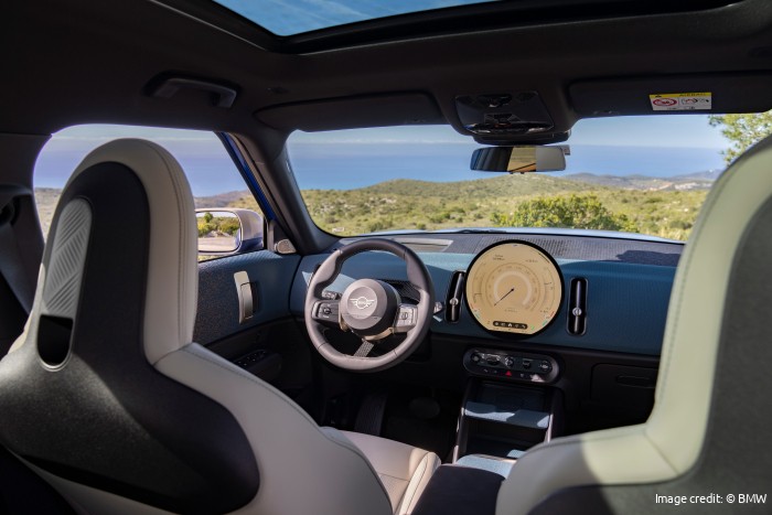 Mini Countryman E interior