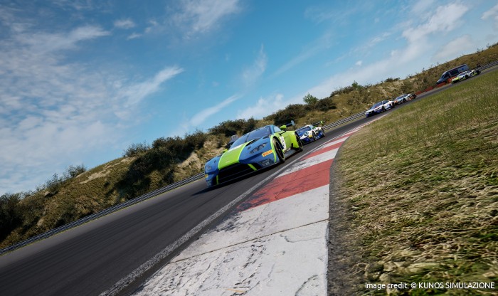 Aston Martin V8 Vantage GT3 3