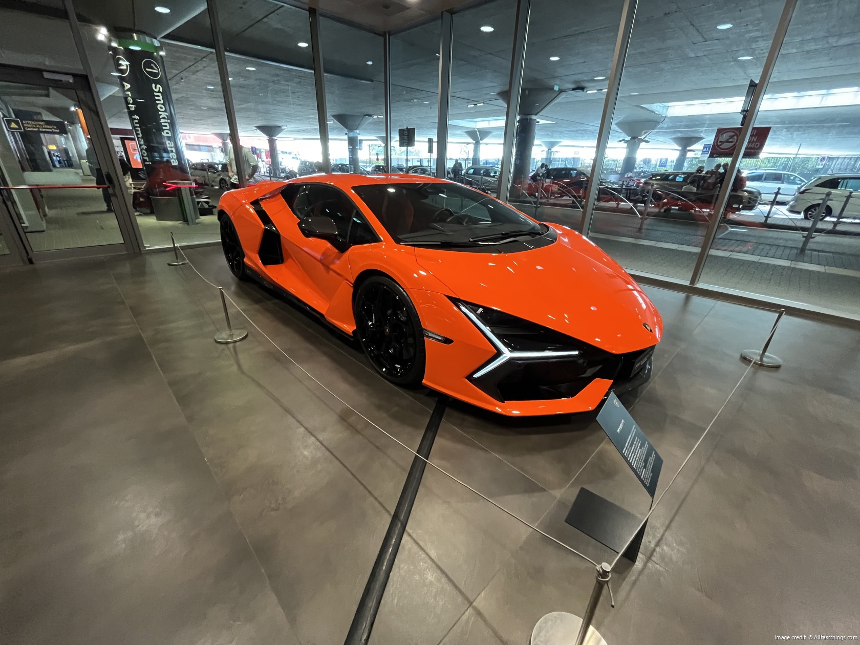 Lamborghini Revuelto