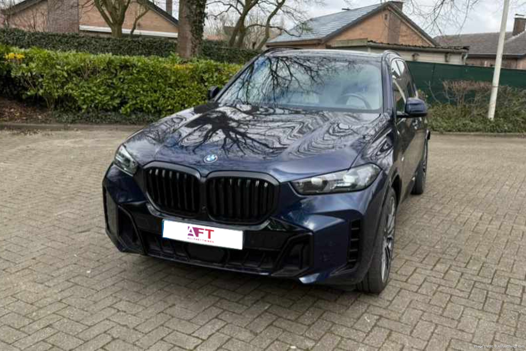 X5 50e front